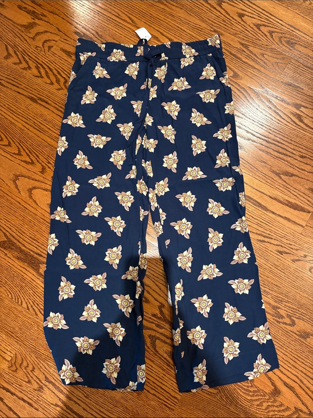 LOFT Navy Wide-Leg Floral Print Pull-On Pants